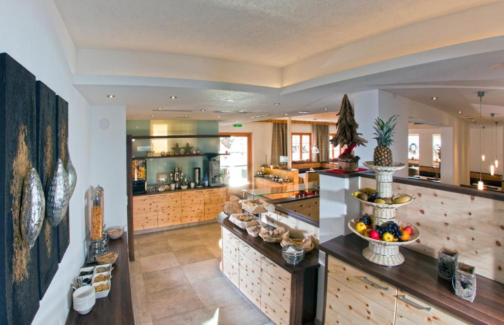 Hotel Lukas 3*